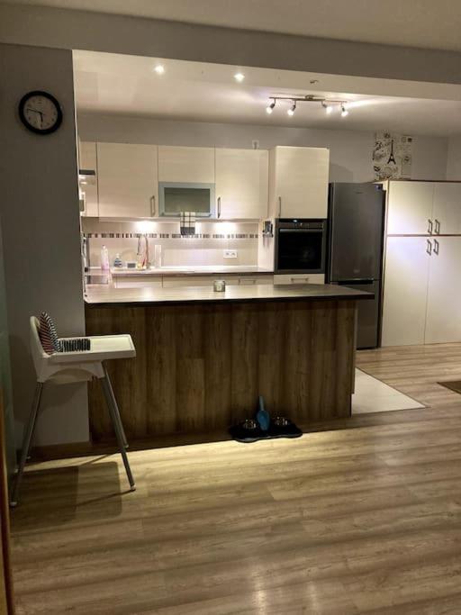 Grosse Wohnkueche, Terrasse, Schlafzimmer Am Steinhuder Meer, Wlan, Parkplatz, Fussbodenheizung, 70Qm Вунсторф Экстерьер фото